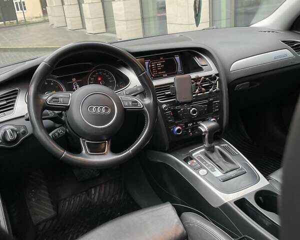 Синій Ауді А4, об'ємом двигуна 2 л та пробігом 181 тис. км за 13200 $, фото 1 на Automoto.ua