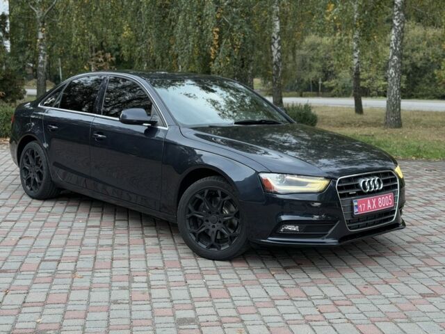 Синий Ауди А4, объемом двигателя 2 л и пробегом 175 тыс. км за 12500 $, фото 1 на Automoto.ua