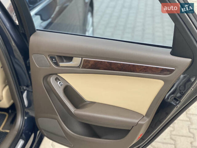 Синий Ауди А4, объемом двигателя 1.98 л и пробегом 125 тыс. км за 12100 $, фото 13 на Automoto.ua