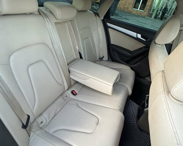 Синий Ауди А4, объемом двигателя 2 л и пробегом 192 тыс. км за 13600 $, фото 52 на Automoto.ua