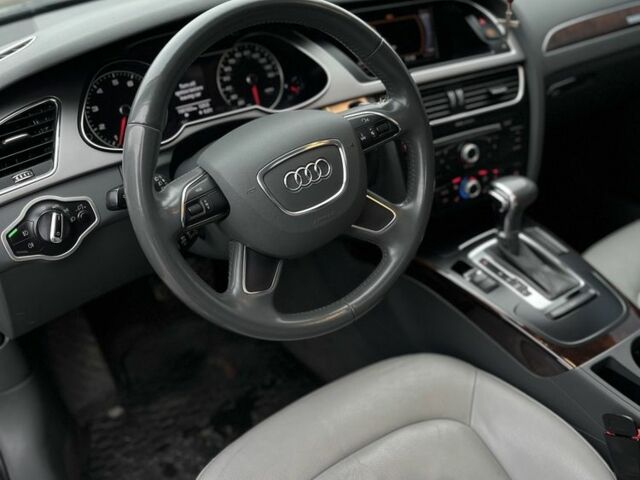 Синий Ауди А4, объемом двигателя 2 л и пробегом 189 тыс. км за 11400 $, фото 8 на Automoto.ua