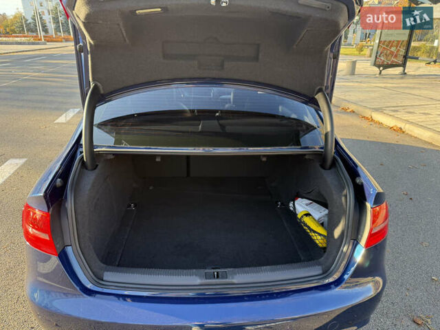 Ауді А4 2013 у Краматорске на Automoto.ua Синій Ауді А4, об'ємом двигуна 1.98 л та пробігом 260 тис. км за 12000 $, фото 17 на Automoto.ua