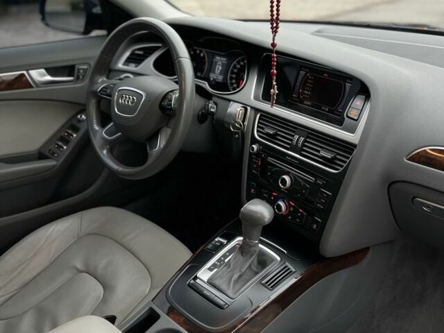 Синий Ауди А4, объемом двигателя 2 л и пробегом 189 тыс. км за 11400 $, фото 7 на Automoto.ua