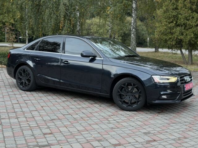 Синий Ауди А4, объемом двигателя 2 л и пробегом 175 тыс. км за 12500 $, фото 5 на Automoto.ua