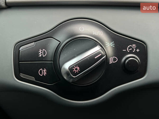 Синий Ауди А4, объемом двигателя 1.98 л и пробегом 186 тыс. км за 12700 $, фото 21 на Automoto.ua