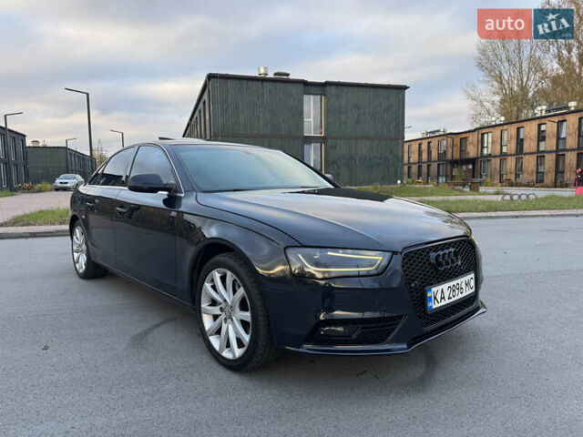 Синій Ауді А4, об'ємом двигуна 2 л та пробігом 238 тис. км за 9999 $, фото 1 на Automoto.ua
