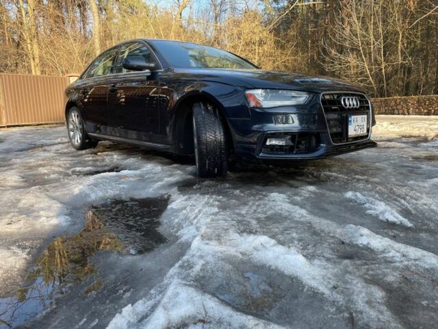 Синий Ауди А4, объемом двигателя 2 л и пробегом 210 тыс. км за 12400 $, фото 1 на Automoto.ua
