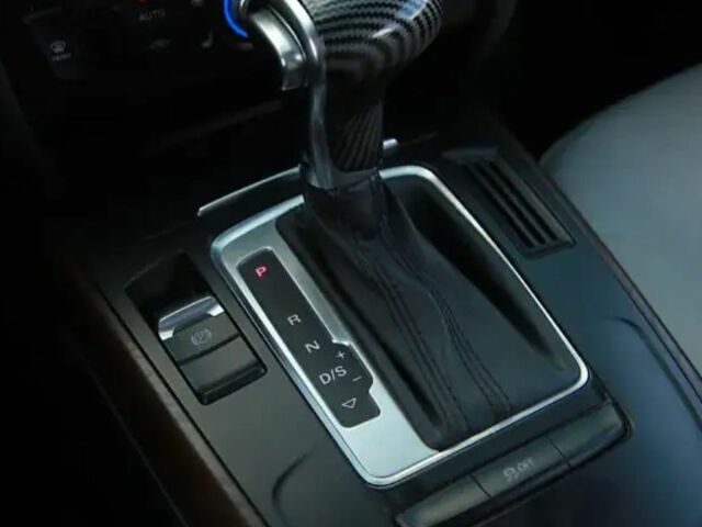 Синій Ауді А4, об'ємом двигуна 2 л та пробігом 204 тис. км за 12500 $, фото 3 на Automoto.ua