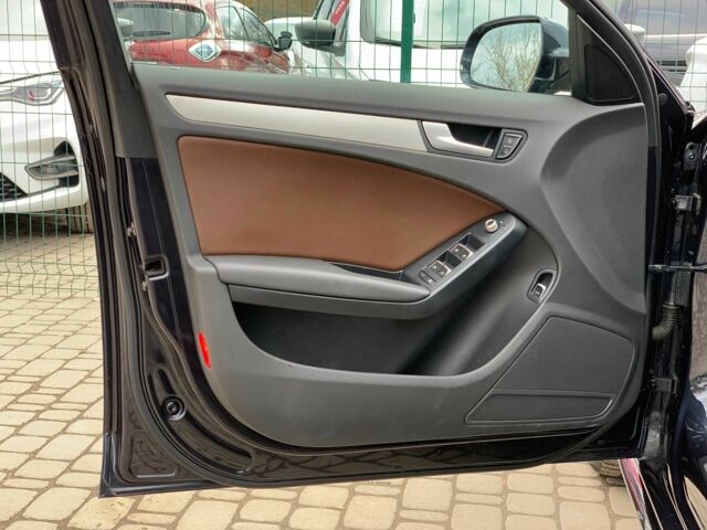 Синій Ауді А4, об'ємом двигуна 2 л та пробігом 179 тис. км за 12999 $, фото 8 на Automoto.ua