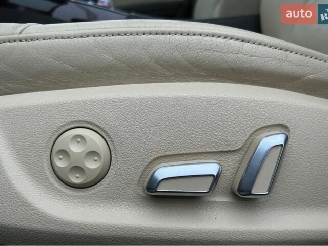 Синій Ауді А4, об'ємом двигуна 2 л та пробігом 155 тис. км за 14100 $, фото 11 на Automoto.ua