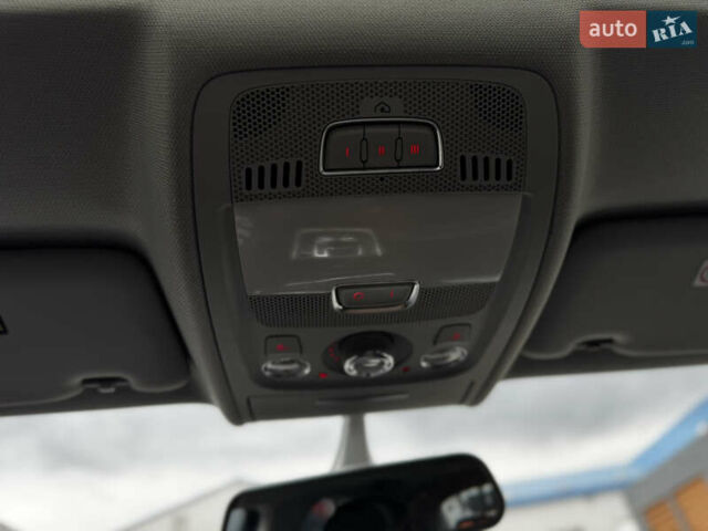 Синій Ауді А4, об'ємом двигуна 2 л та пробігом 152 тис. км за 14900 $, фото 36 на Automoto.ua