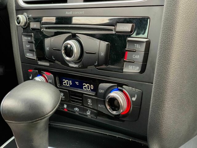 Синій Ауді А4, об'ємом двигуна 2 л та пробігом 179 тис. км за 12999 $, фото 17 на Automoto.ua