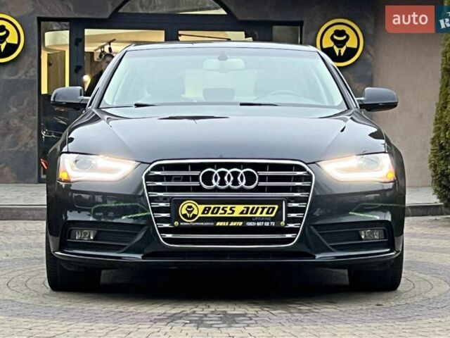 Синій Ауді А4, об'ємом двигуна 2 л та пробігом 155 тис. км за 14100 $, фото 1 на Automoto.ua