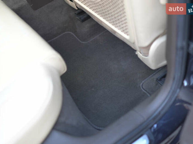 Синій Ауді А4, об'ємом двигуна 2 л та пробігом 195 тис. км за 12850 $, фото 18 на Automoto.ua