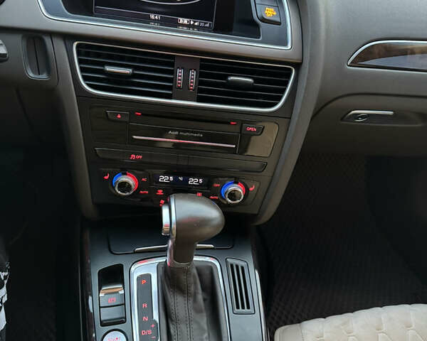 Синий Ауди А4, объемом двигателя 1.98 л и пробегом 136 тыс. км за 13650 $, фото 16 на Automoto.ua