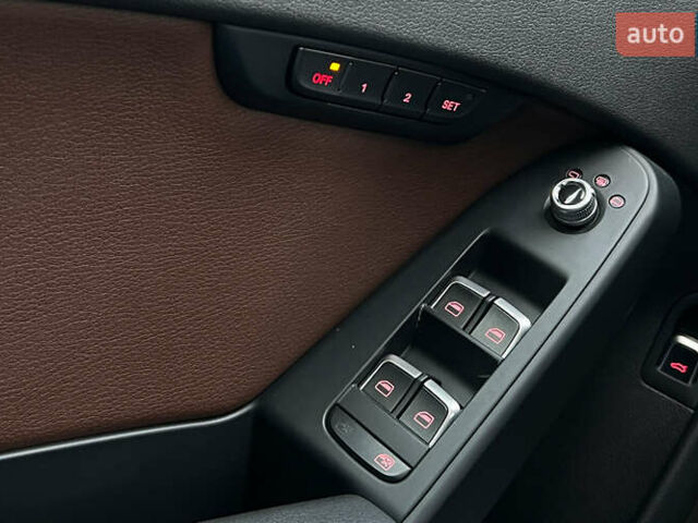 Синий Ауди А4, объемом двигателя 2 л и пробегом 127 тыс. км за 12800 $, фото 19 на Automoto.ua