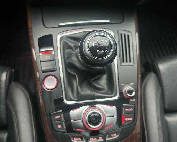 Синий Ауди А4, объемом двигателя 1.98 л и пробегом 172 тыс. км за 13700 $, фото 19 на Automoto.ua