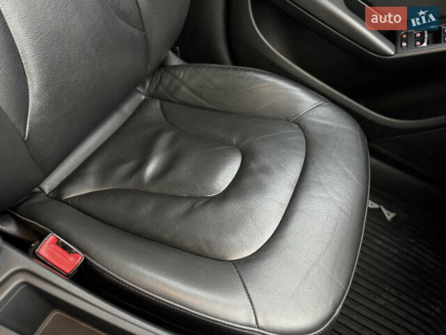 Синій Ауді А4, об'ємом двигуна 2 л та пробігом 152 тис. км за 14900 $, фото 62 на Automoto.ua