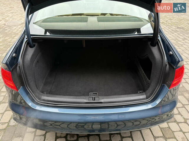 Синий Ауди А4, объемом двигателя 1.98 л и пробегом 185 тыс. км за 11900 $, фото 14 на Automoto.ua