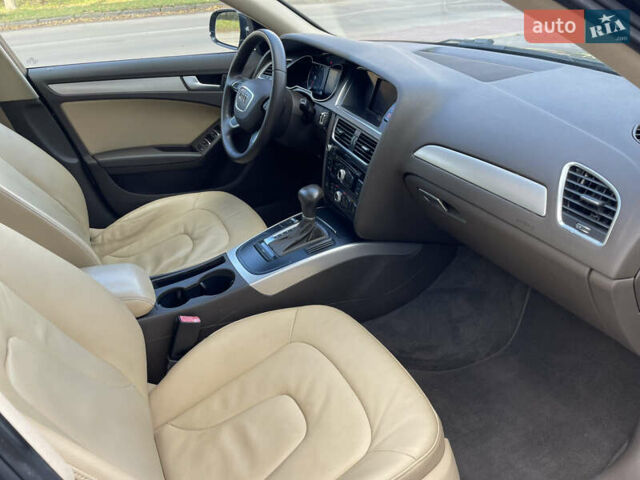 Синій Ауді А4, об'ємом двигуна 2 л та пробігом 195 тис. км за 12850 $, фото 4 на Automoto.ua