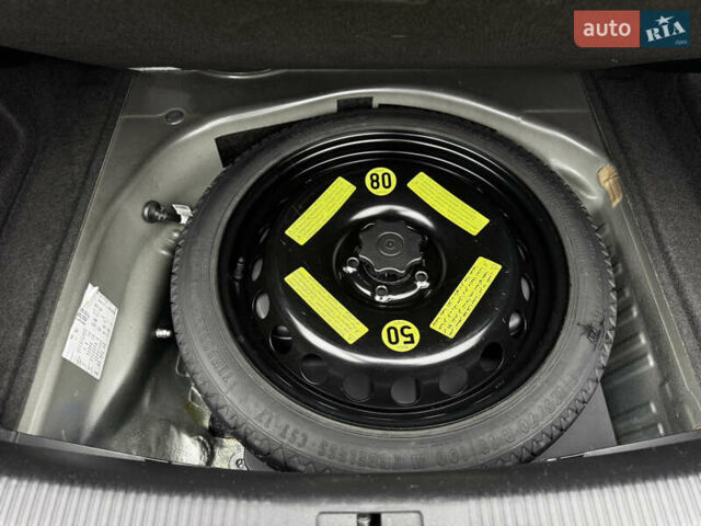 Синій Ауді А4, об'ємом двигуна 2 л та пробігом 152 тис. км за 14900 $, фото 47 на Automoto.ua