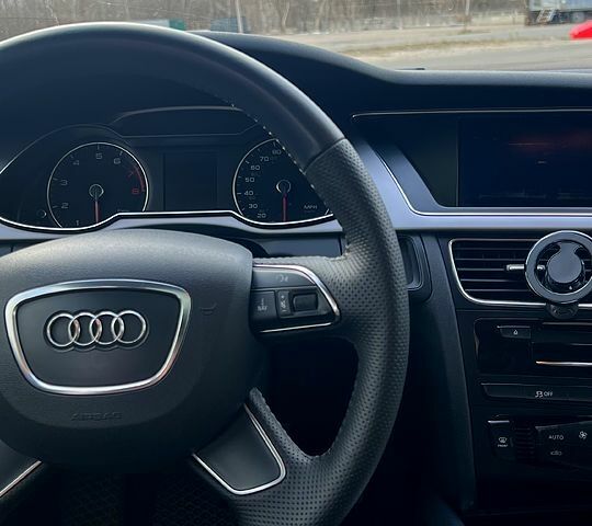 Синий Ауди А4, объемом двигателя 2 л и пробегом 252 тыс. км за 10300 $, фото 8 на Automoto.ua