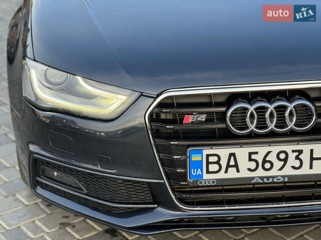 Синий Ауди А4, объемом двигателя 1.98 л и пробегом 136 тыс. км за 13650 $, фото 7 на Automoto.ua