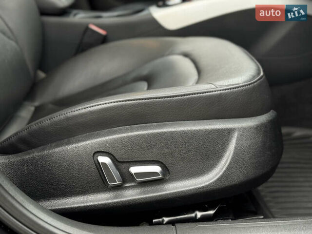 Синій Ауді А4, об'ємом двигуна 2 л та пробігом 152 тис. км за 14900 $, фото 58 на Automoto.ua