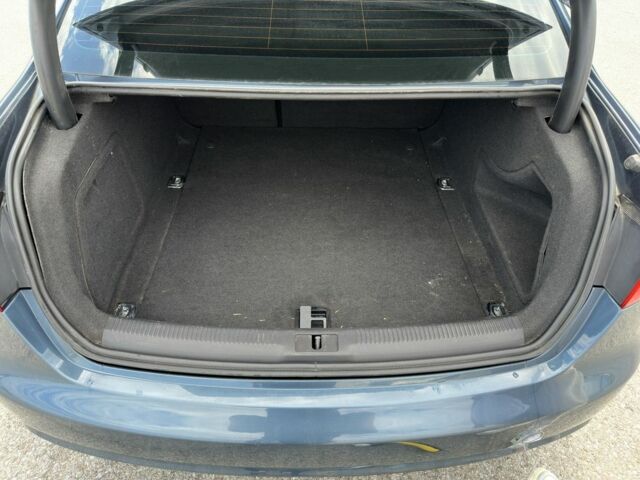 Синий Ауди А4, объемом двигателя 2 л и пробегом 222 тыс. км за 13700 $, фото 12 на Automoto.ua