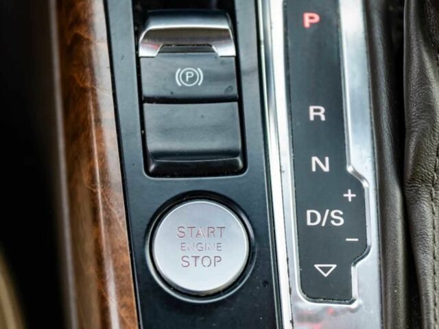 Синій Ауді А4, об'ємом двигуна 2 л та пробігом 158 тис. км за 11000 $, фото 20 на Automoto.ua