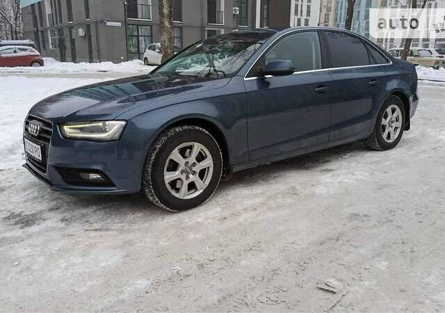 Синий Ауди А4, объемом двигателя 2 л и пробегом 220 тыс. км за 15200 $, фото 9 на Automoto.ua