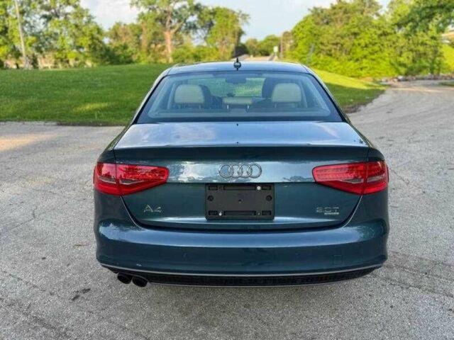 Синий Ауди А4, объемом двигателя 2 л и пробегом 65 тыс. км за 3300 $, фото 2 на Automoto.ua