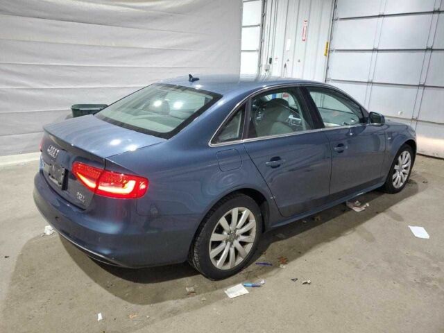 Синий Ауди А4, объемом двигателя 2 л и пробегом 39 тыс. км за 1500 $, фото 2 на Automoto.ua