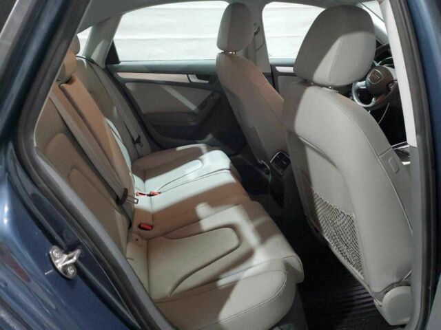 Синий Ауди А4, объемом двигателя 2 л и пробегом 39 тыс. км за 1500 $, фото 9 на Automoto.ua