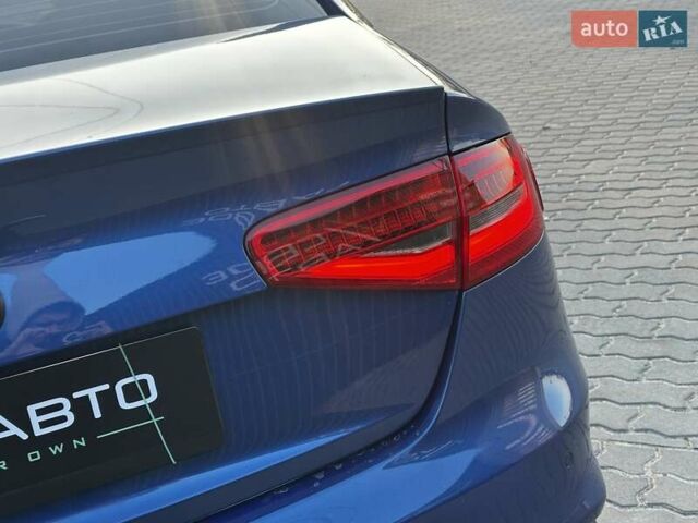 Синій Ауді А4, об'ємом двигуна 1.98 л та пробігом 165 тис. км за 13799 $, фото 10 на Automoto.ua