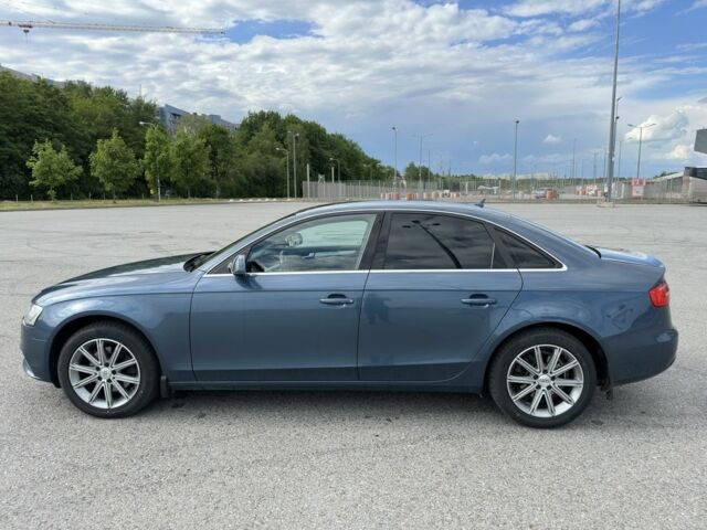 Синий Ауди А4, объемом двигателя 2 л и пробегом 222 тыс. км за 13700 $, фото 4 на Automoto.ua