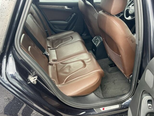 Ауді А4 2015 у Вараш (Кузнецовськ) на Automoto.ua Синій Ауді А4, об'ємом двигуна 2 л та пробігом 320 тис. км за 12000 $, фото 8 на Automoto.ua