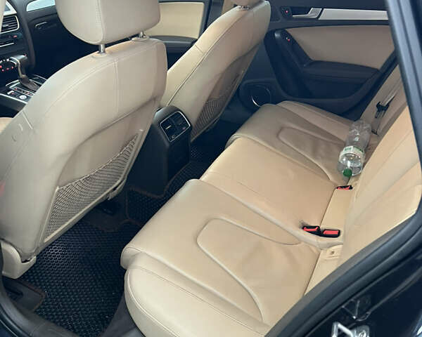 Синий Ауди А4, объемом двигателя 1.98 л и пробегом 170 тыс. км за 12600 $, фото 12 на Automoto.ua