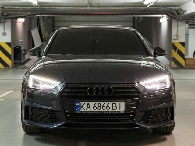 Синій Ауді А4, об'ємом двигуна 2 л та пробігом 160 тис. км за 17500 $, фото 4 на Automoto.ua