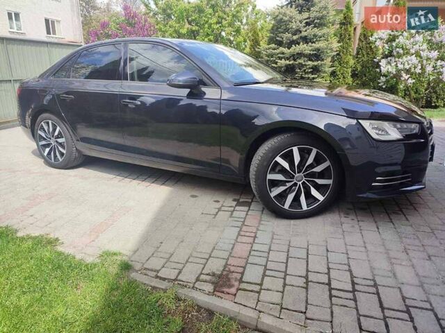 Синий Ауди А4, объемом двигателя 1.98 л и пробегом 50 тыс. км за 16500 $, фото 4 на Automoto.ua
