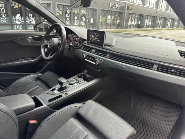 Синій Ауді А4, об'ємом двигуна 2 л та пробігом 175 тис. км за 18500 $, фото 3 на Automoto.ua