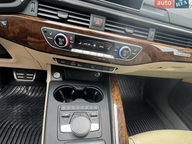 Синий Ауди А4, объемом двигателя 1.98 л и пробегом 153 тыс. км за 21600 $, фото 19 на Automoto.ua