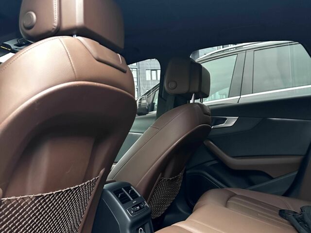 Синій Ауді А4, об'ємом двигуна 2 л та пробігом 166 тис. км за 22850 $, фото 8 на Automoto.ua