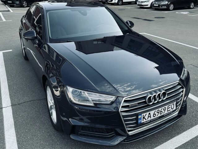 Синий Ауди А4, объемом двигателя 2 л и пробегом 150 тыс. км за 19900 $, фото 1 на Automoto.ua