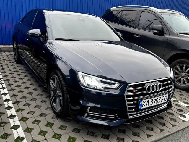 Синій Ауді А4, об'ємом двигуна 2 л та пробігом 166 тис. км за 22850 $, фото 1 на Automoto.ua