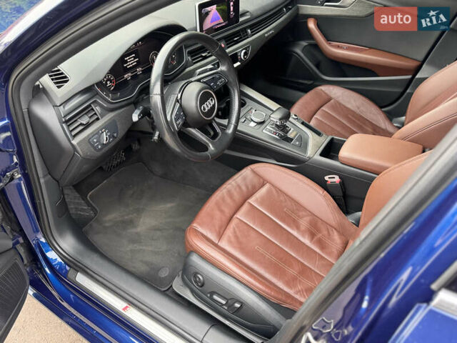 Синий Ауди А4, объемом двигателя 2 л и пробегом 251 тыс. км за 16700 $, фото 47 на Automoto.ua