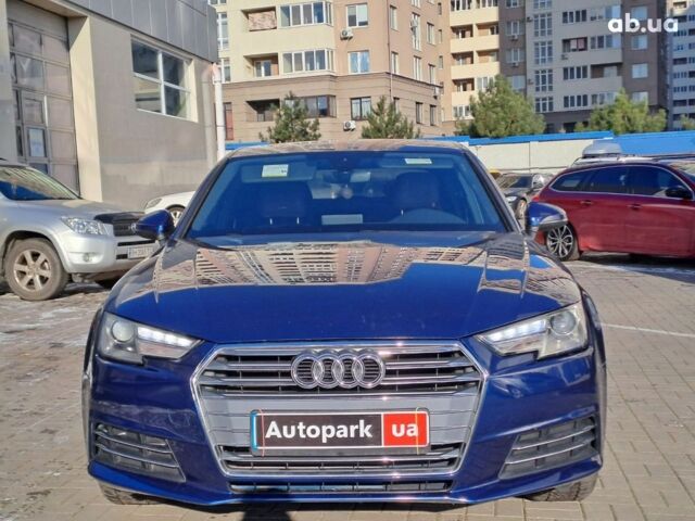 Синій Ауді А4, об'ємом двигуна 2 л та пробігом 205 тис. км за 16940 $, фото 3 на Automoto.ua