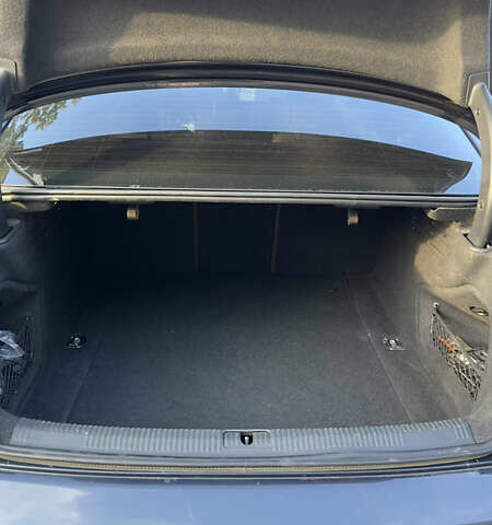 Синий Ауди А4, объемом двигателя 1.98 л и пробегом 221 тыс. км за 17500 $, фото 7 на Automoto.ua