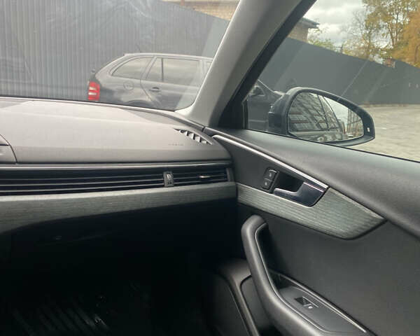 Ауді А4 2017 у Житомирі на Automoto.ua Синій Ауді А4, об'ємом двигуна 2 л та пробігом 145 тис. км за 15950 $, фото 25 на Automoto.ua
