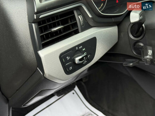 Синий Ауди А4, объемом двигателя 1.98 л и пробегом 251 тыс. км за 14299 $, фото 43 на Automoto.ua